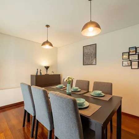 Modern Cedofeita By Hosty