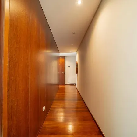 Modern Cedofeita By Hosty Daire Porto