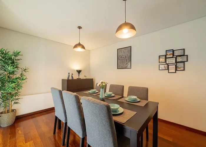 Modern Cedofeita By Hosty