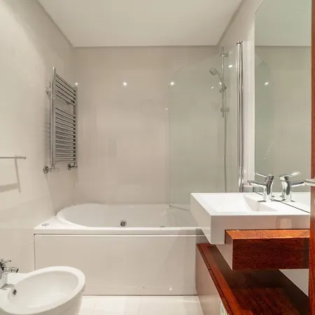 Modern Cedofeita By Hosty