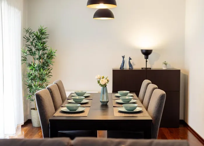 Modern Cedofeita By Hosty