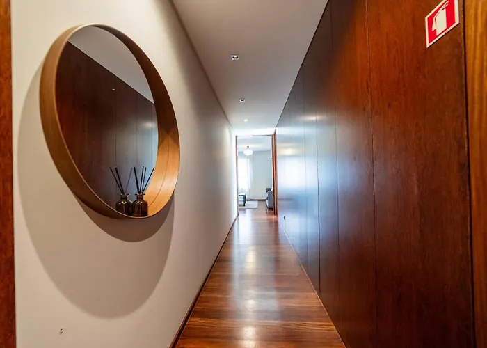 Modern Cedofeita By Hosty Oporto